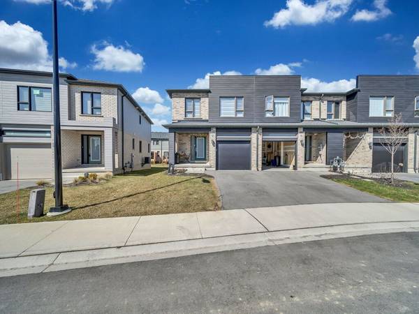 13 Shedrow PL, Kitchener, ON N2R 1R2