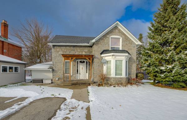 74 Mcnaughton ST, Cambridge, ON N1R 1Z3