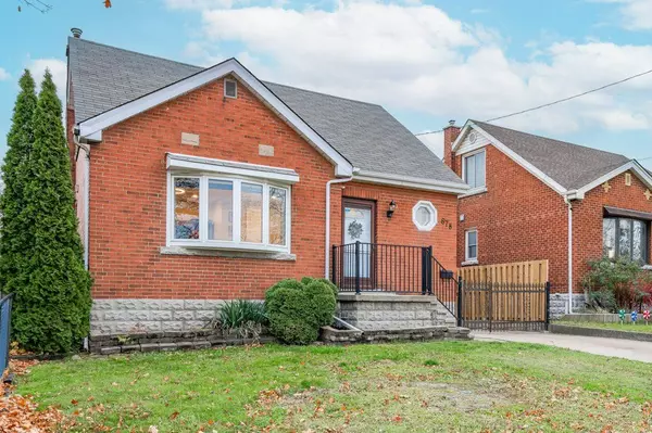 Hamilton, ON L8H 6H4,678 Brighton AVE