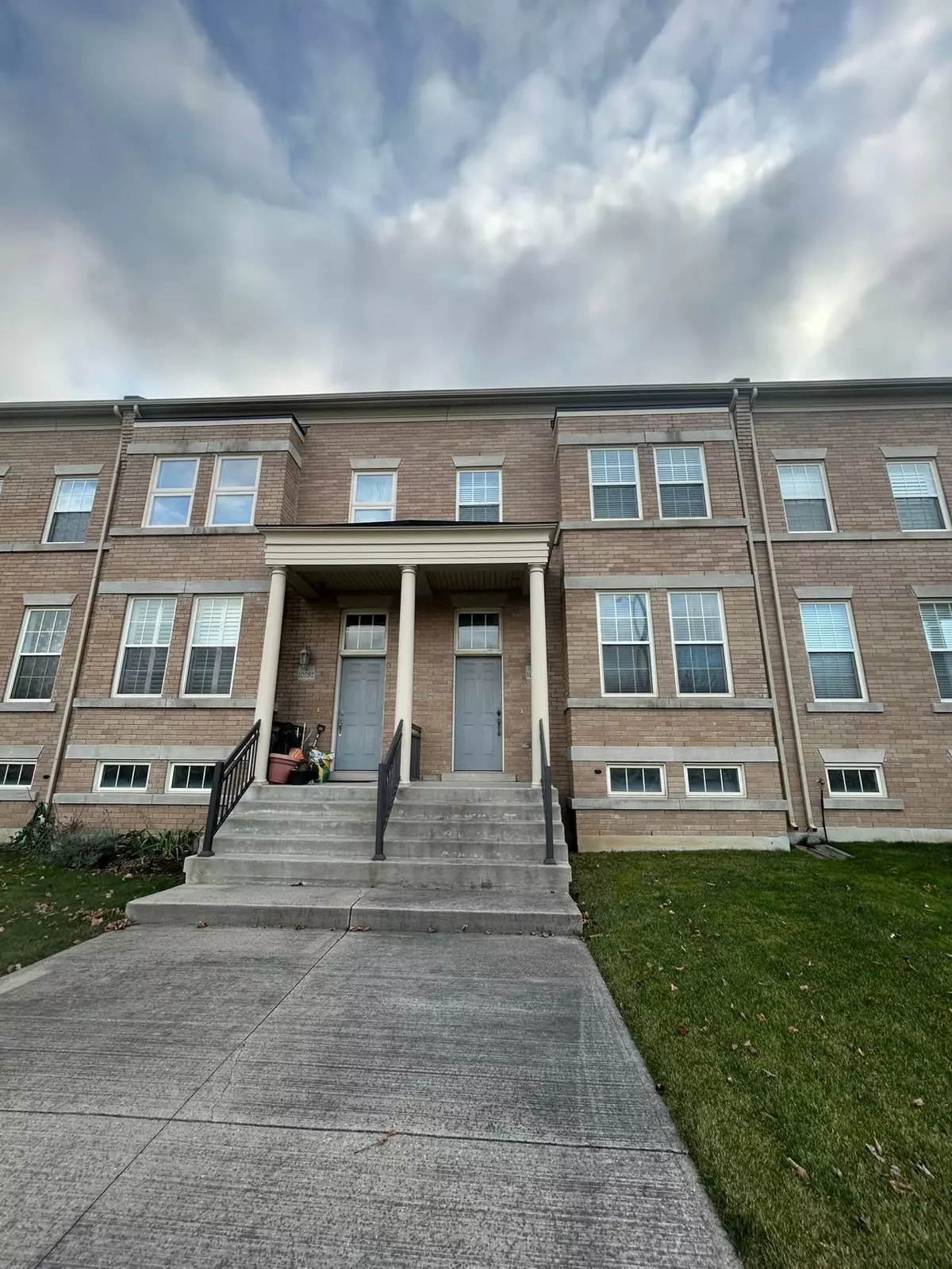 Markham, ON L6C 0M3,10284 Woodbine AVE