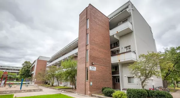 125 Leeward Glenway #319, Toronto C11, ON M3C 2Z6