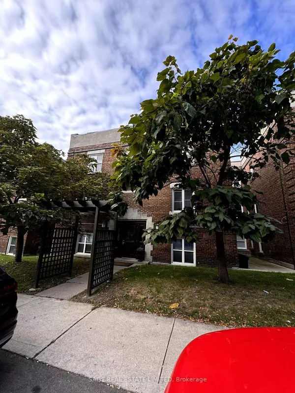 98 Leuty AVE #C4, Toronto E02, ON M4E 2R4