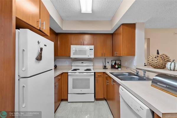 5530 NW 61st St  #308,  Coconut Creek,  FL 33073