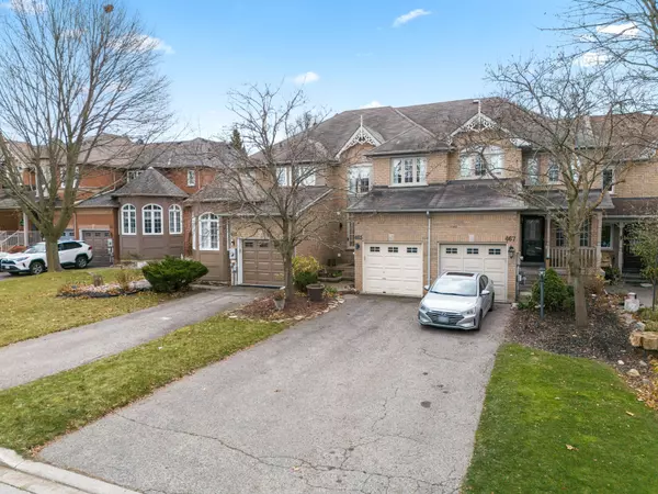 Newmarket, ON L3X 2E6,465 Bartholomew DR