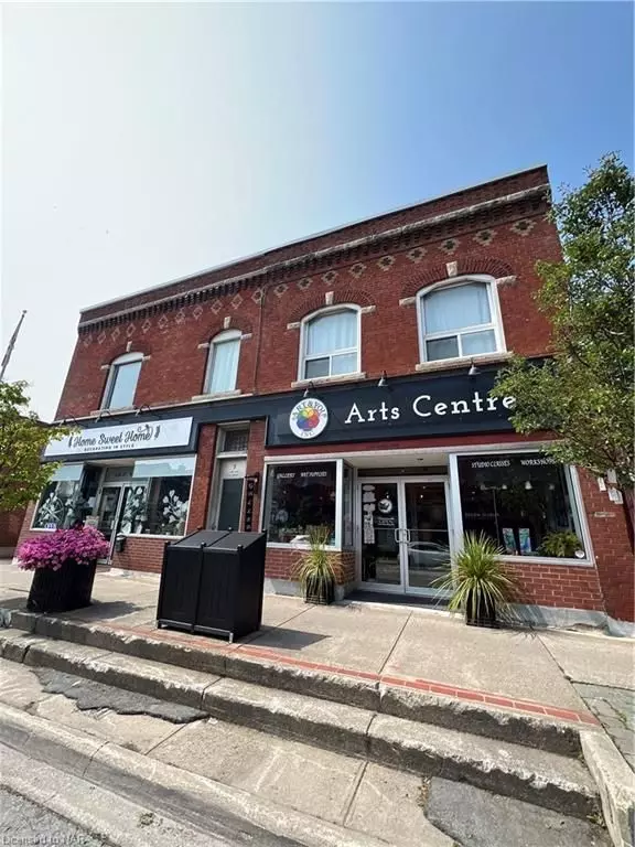 3 MAIN ST E #2, Grimsby, ON L3M 1M7