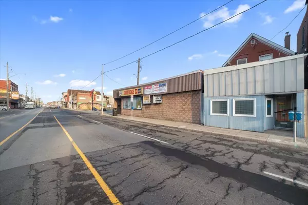 Hamilton, ON L8Z 3A3,653 Barton ST E