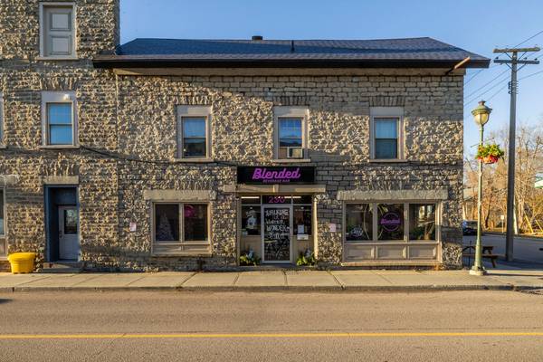 230 Bridge ST, Carleton Place, ON K7C 3G9