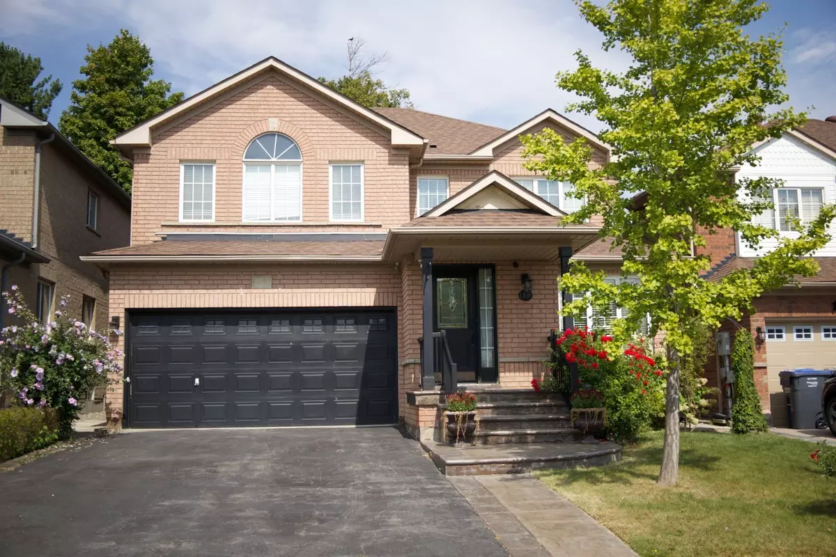 Brampton, ON L6P 1B1,19 Hollowgrove BLVD