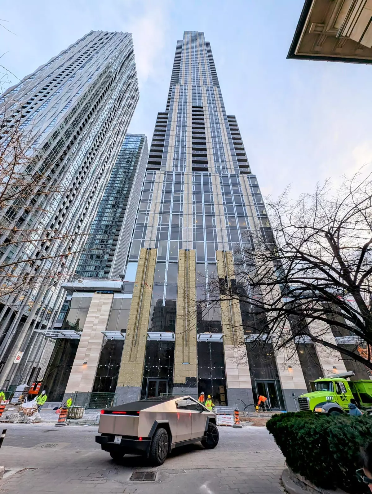 Toronto C02, ON M4W 1L2,11 Yorkville AVE #1707