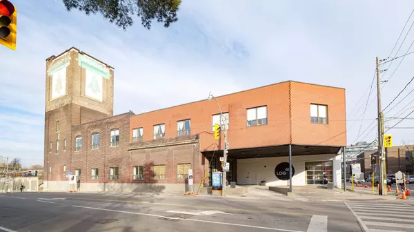 Toronto E01, ON M4M 2P2,401 Logan AVE #104