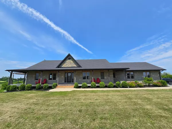 Prince Edward County, ON K0K 1A0,13762 Loyalist Pkwy