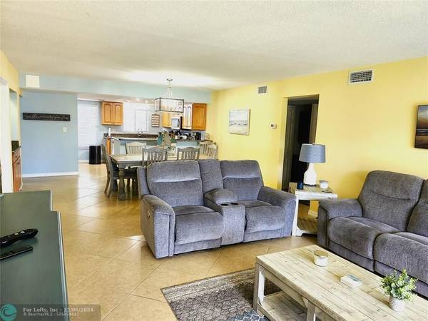 Fort Pierce, FL 34949,2400 S Ocean Drive  #2215