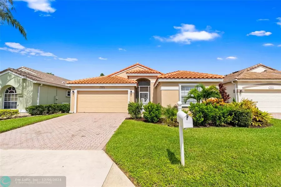 7019 Ashton St, Boynton Beach, FL 33437