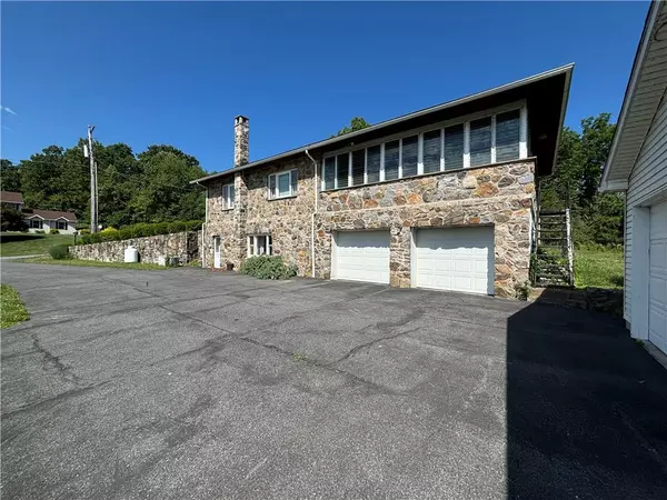 Upper Mt Bethel Twp, PA 18013,2324 Lake Minsi Drive