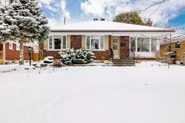 813 Weston DR, Elmvale Acres And Area, ON K1G 1W1