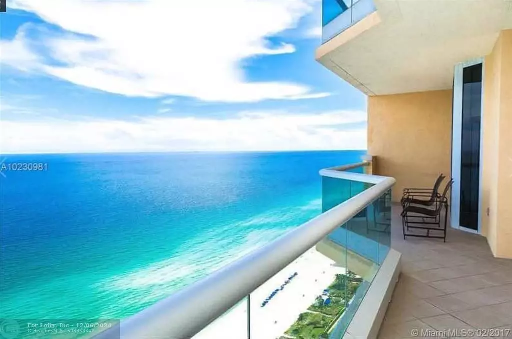 Sunny Isles Beach, FL 33160,17875 Collins Ave  #3103