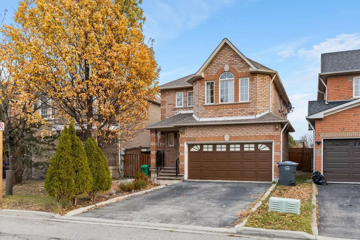 Peel, ON L5M 6P4,5875 Chessman CT