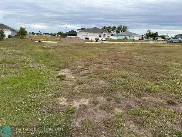 Cape Coral, FL 33909,1404 NE 9th Pl