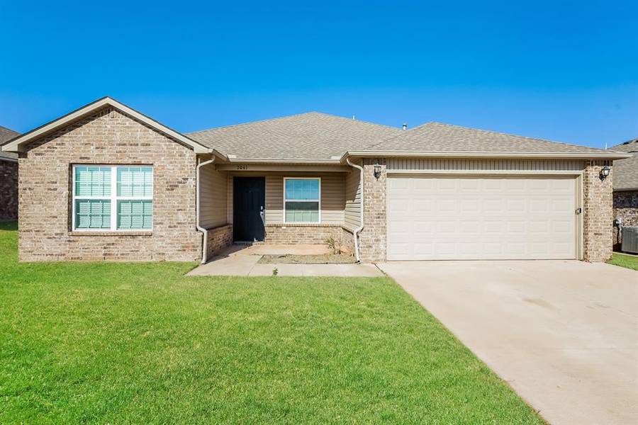 2041 W Hunters Springs Way, Mustang, OK 73064