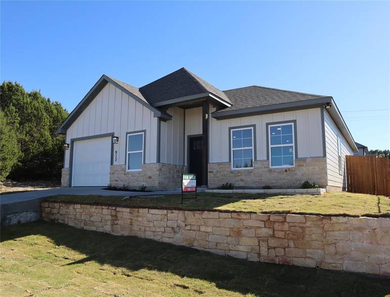 913 Pease River, Granbury, TX 76048