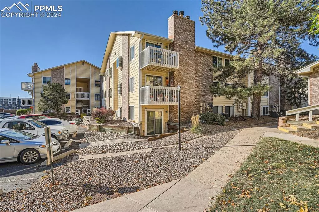 Aurora, CO 80014,12524 E Cornell AVE #203