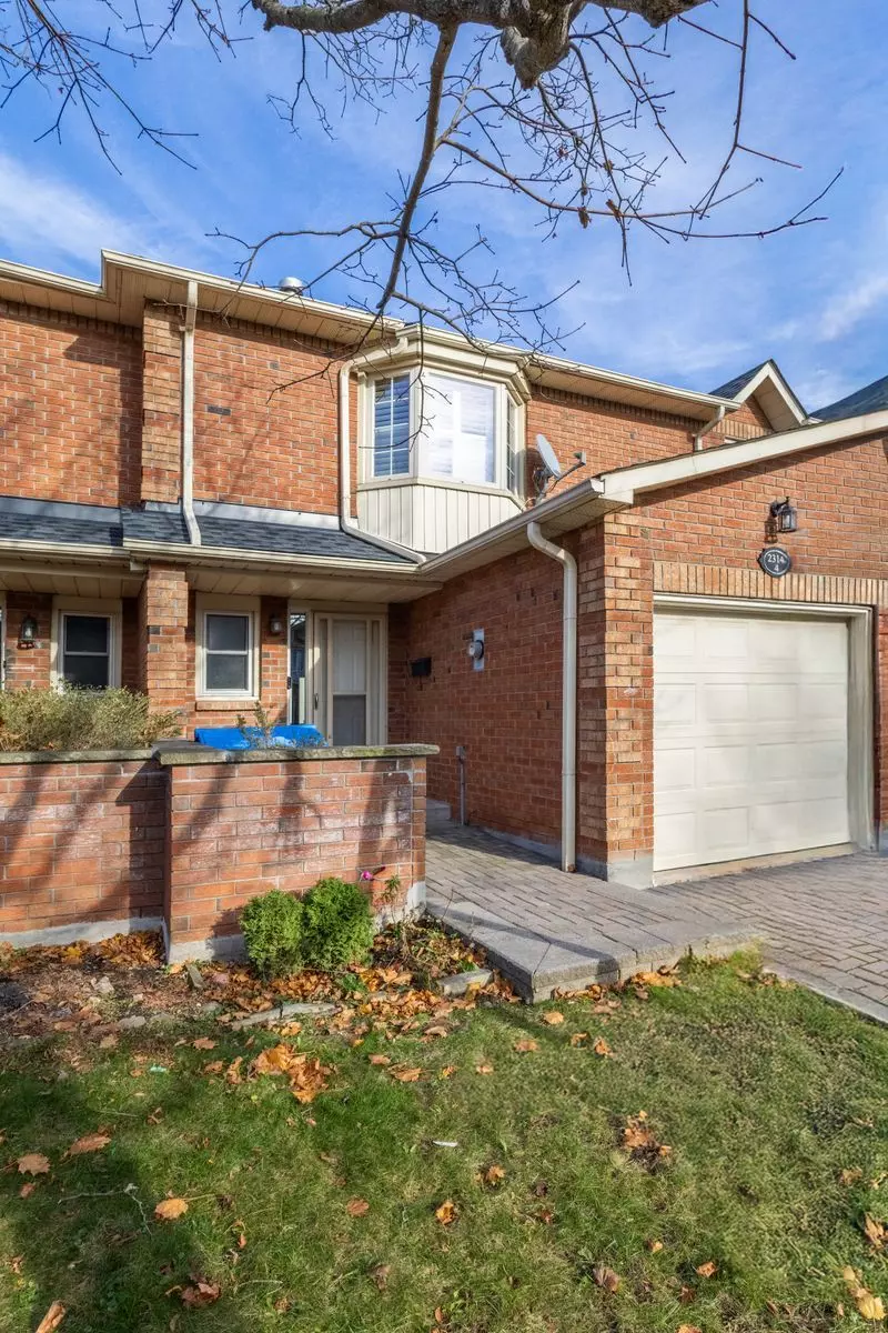 Oakville, ON L6L 1C3,2314 Marine DR #4