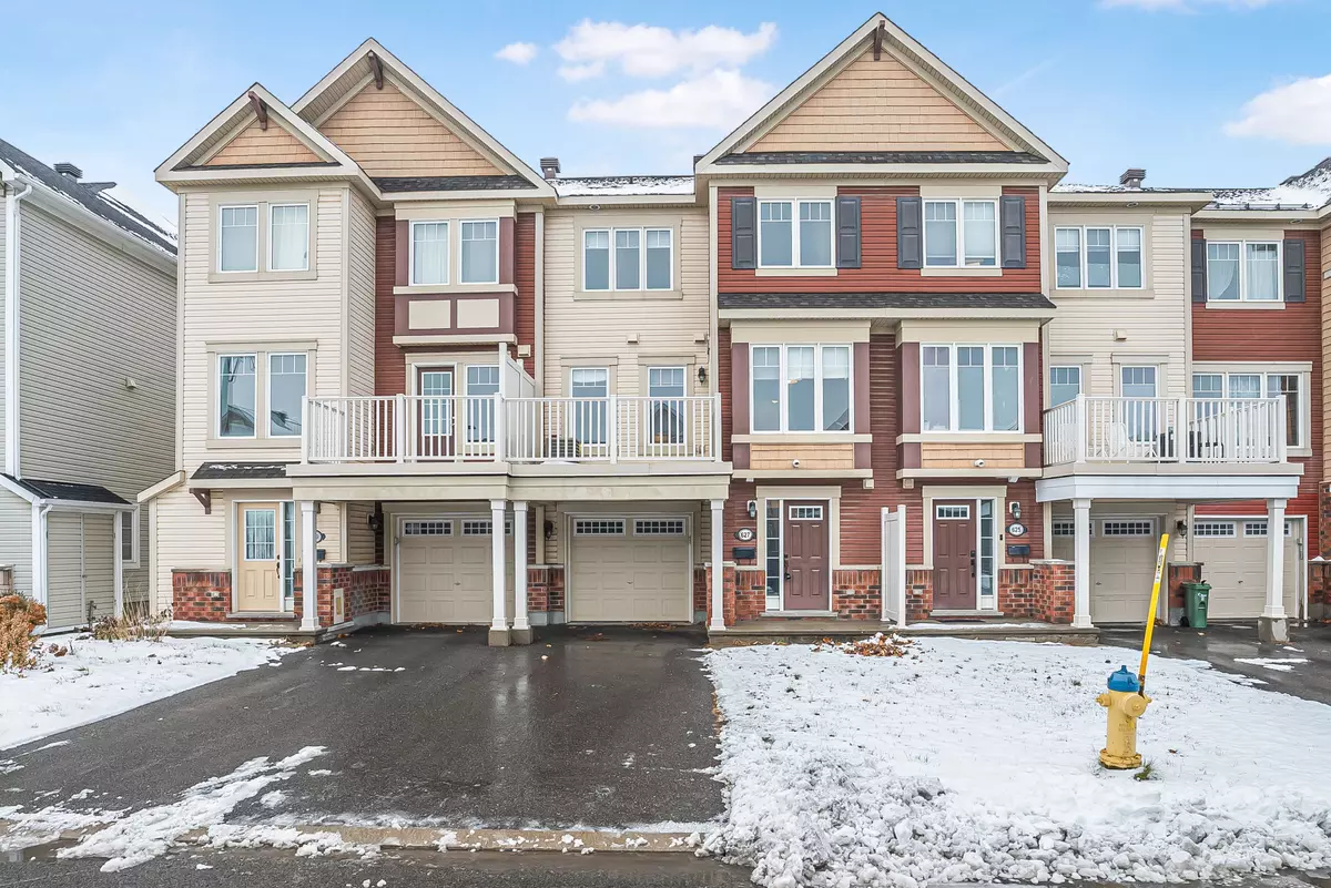 Barrhaven, ON K2J 5Y8,627 Bluegill AVE