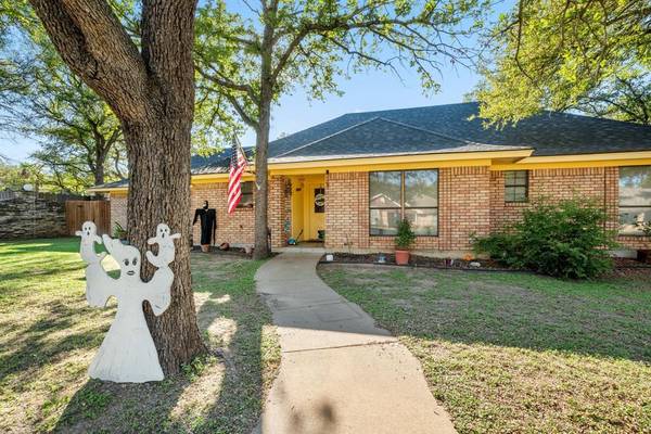 Mineral Wells, TX 76067,19 Greenbriar Street