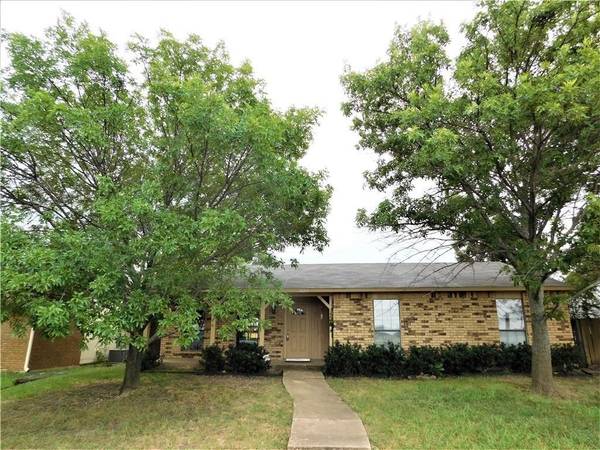 5625 Squires Drive, The Colony, TX 75056