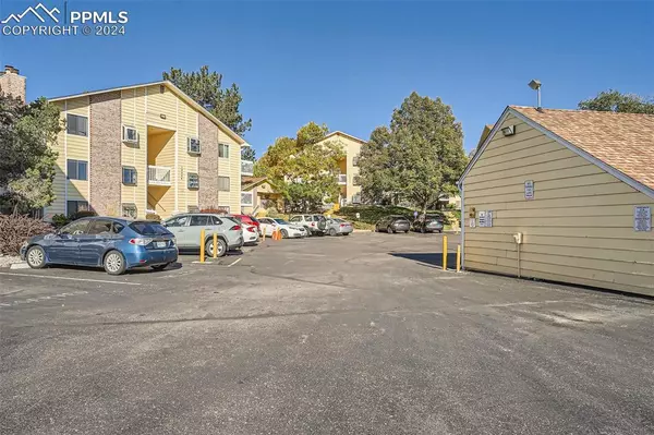 Aurora, CO 80014,12524 E Cornell AVE #203