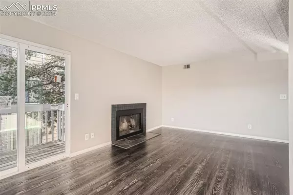 Aurora, CO 80014,12524 E Cornell AVE #203