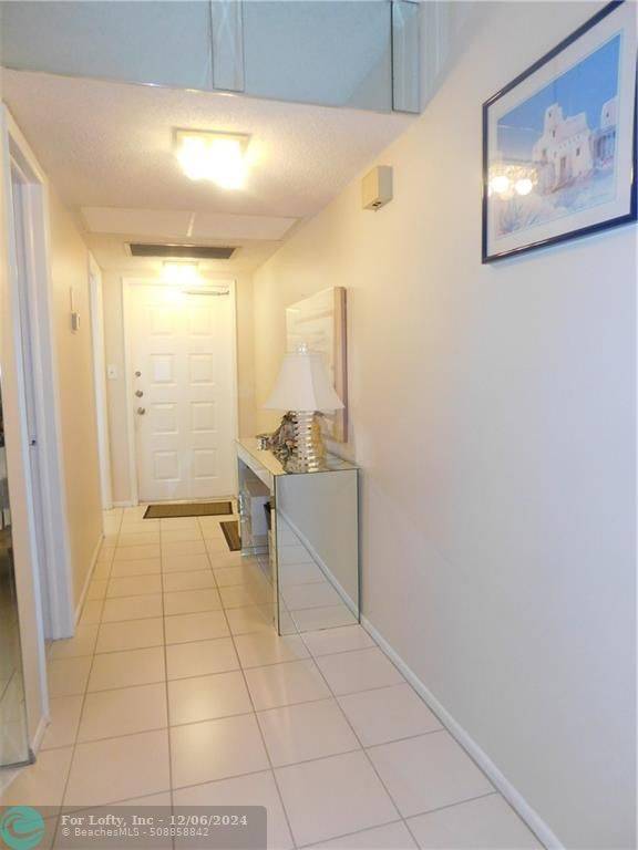 Pompano Beach, FL 33069,4000 Cypress Grove Way  #208