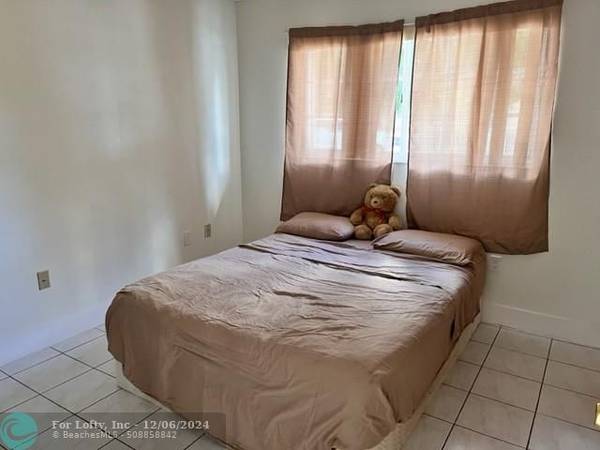 Hialeah, FL 33018,7786 W 30th Ct