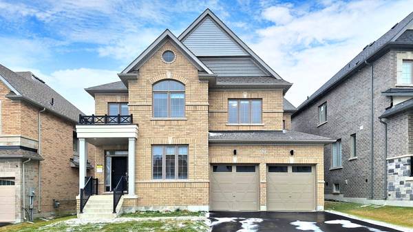 125 Silk Twist DR, East Gwillimbury, ON L9N 0W1