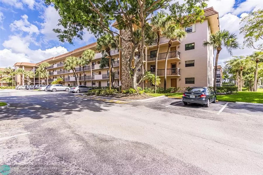 4975 E Sabal Palm Blvd  #214, Tamarac, FL 33319