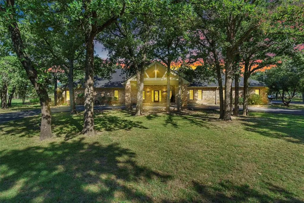 Granbury, TX 76048,120 Deer Park Court