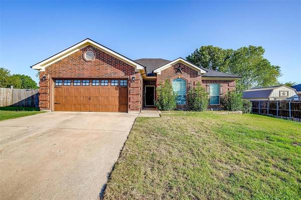 2122 Deerwood Court, Weatherford, TX 76087