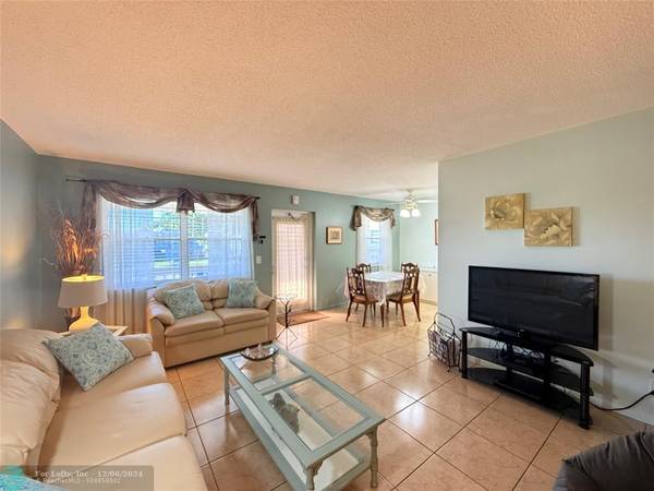 Deerfield Beach, FL 33442,15 Markham A  #15