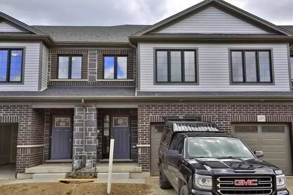 36 Woodedge CIR, Kitchener, ON N2R 0P8