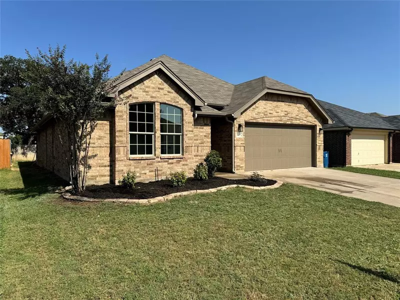 2213 Kaitlyn Drive, Weatherford, TX 76087