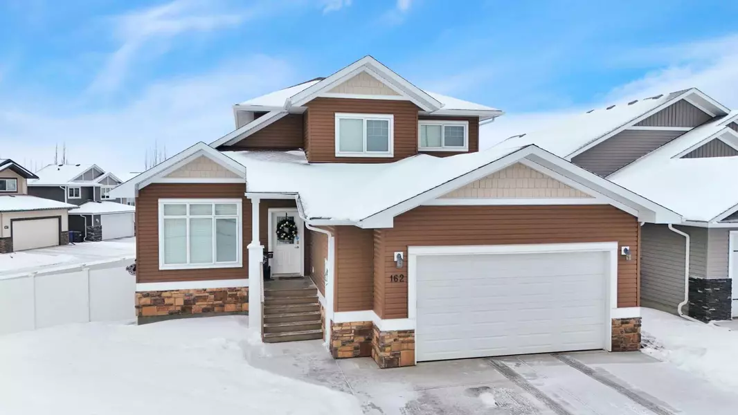 162 Voisin Close, Red Deer, AB T4R 0N1