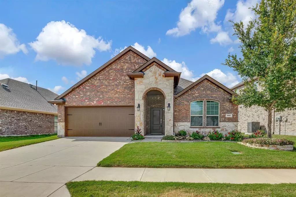 Celina, TX 75009,905 Berry Street