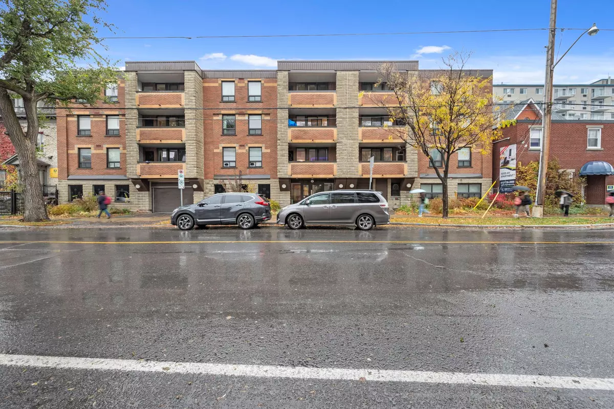 Lower Town - Sandy Hill, ON K1N 6P1,201 LAURIER AVE E #304