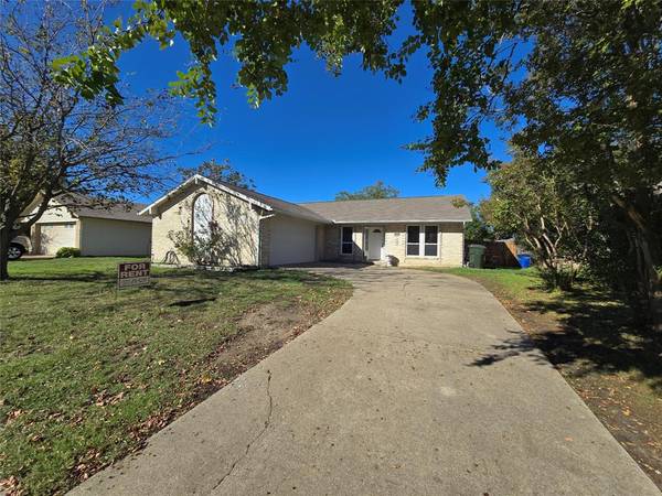 2003 Shenandoah Drive, Carrollton, TX 75007