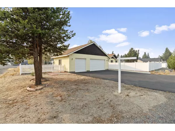 La Pine, OR 97739,16696 OAKRIDGE PL