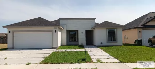 8721 SWAN LAKE DR, Harlingen, TX 78552