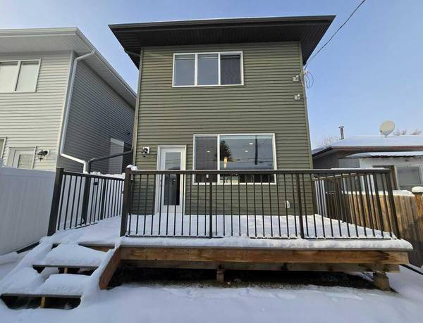 Edmonton, AB T5P 3B9,10923 159 ST Northwest #Upstairs