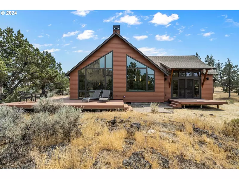 9210 NE SMITH ROCK LOOP, Terrebonne, OR 97760