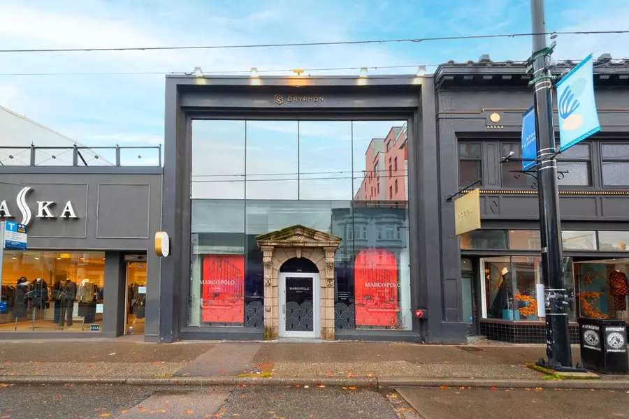 2762 GRANVILLE STREET, Vancouver, BC V6H 3J3