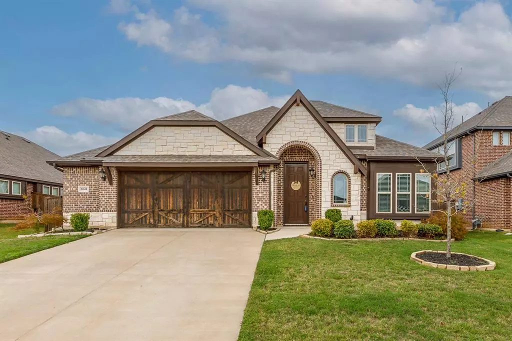 Burleson, TX 76028,1048 Scarlet Oak Drive